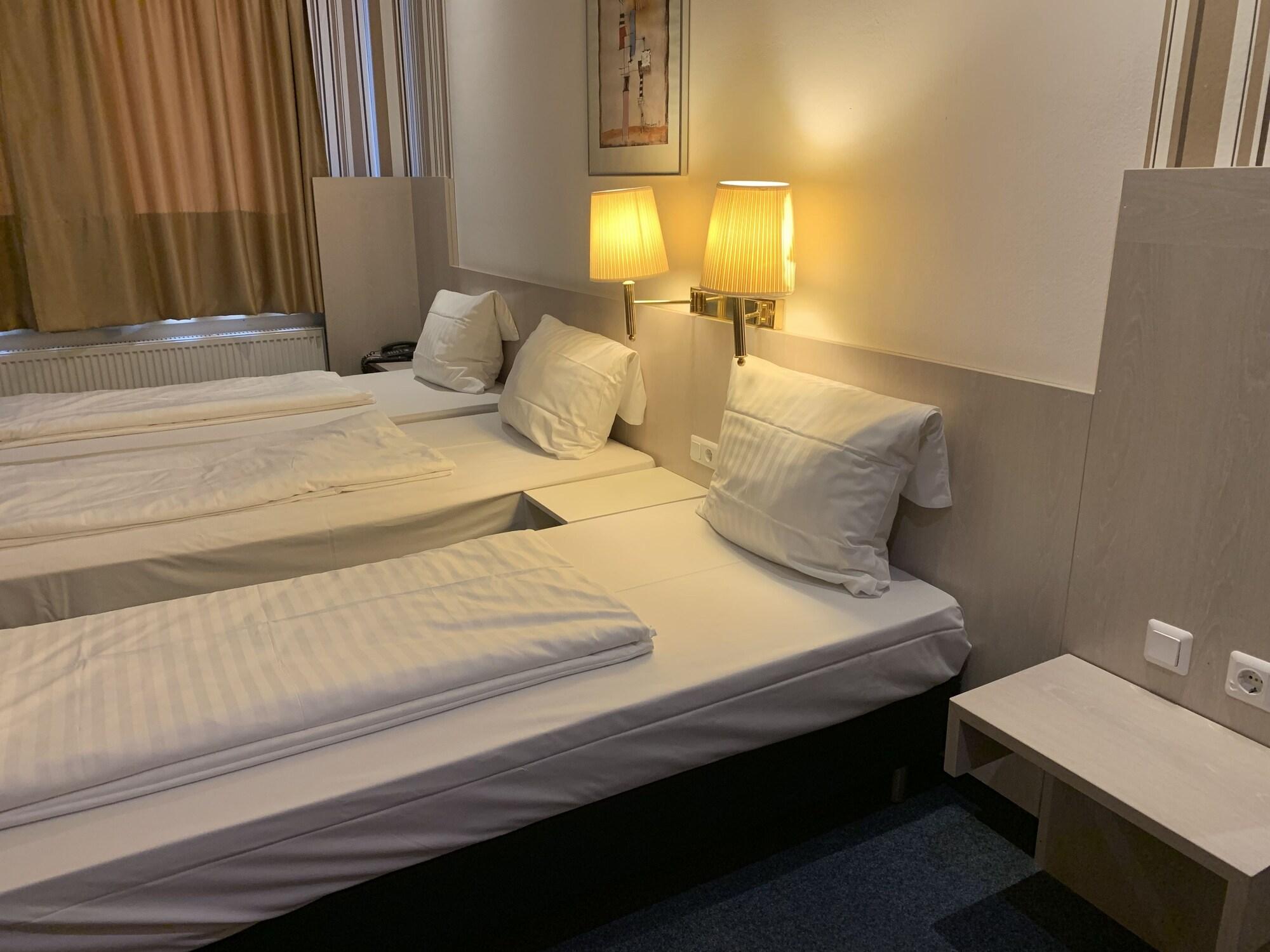 New Fair Messe Hotel 2*