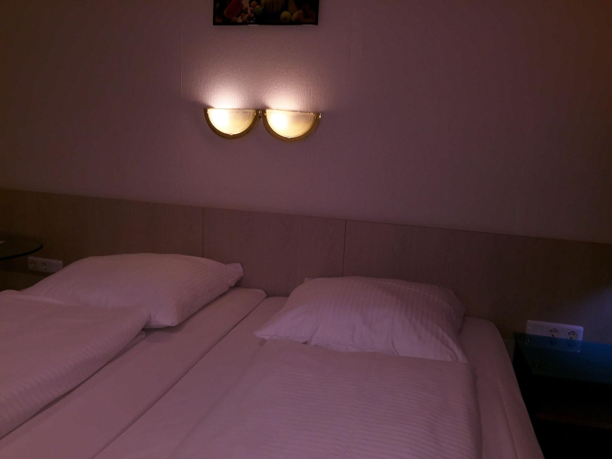 Hotel New Fair Messe 2*