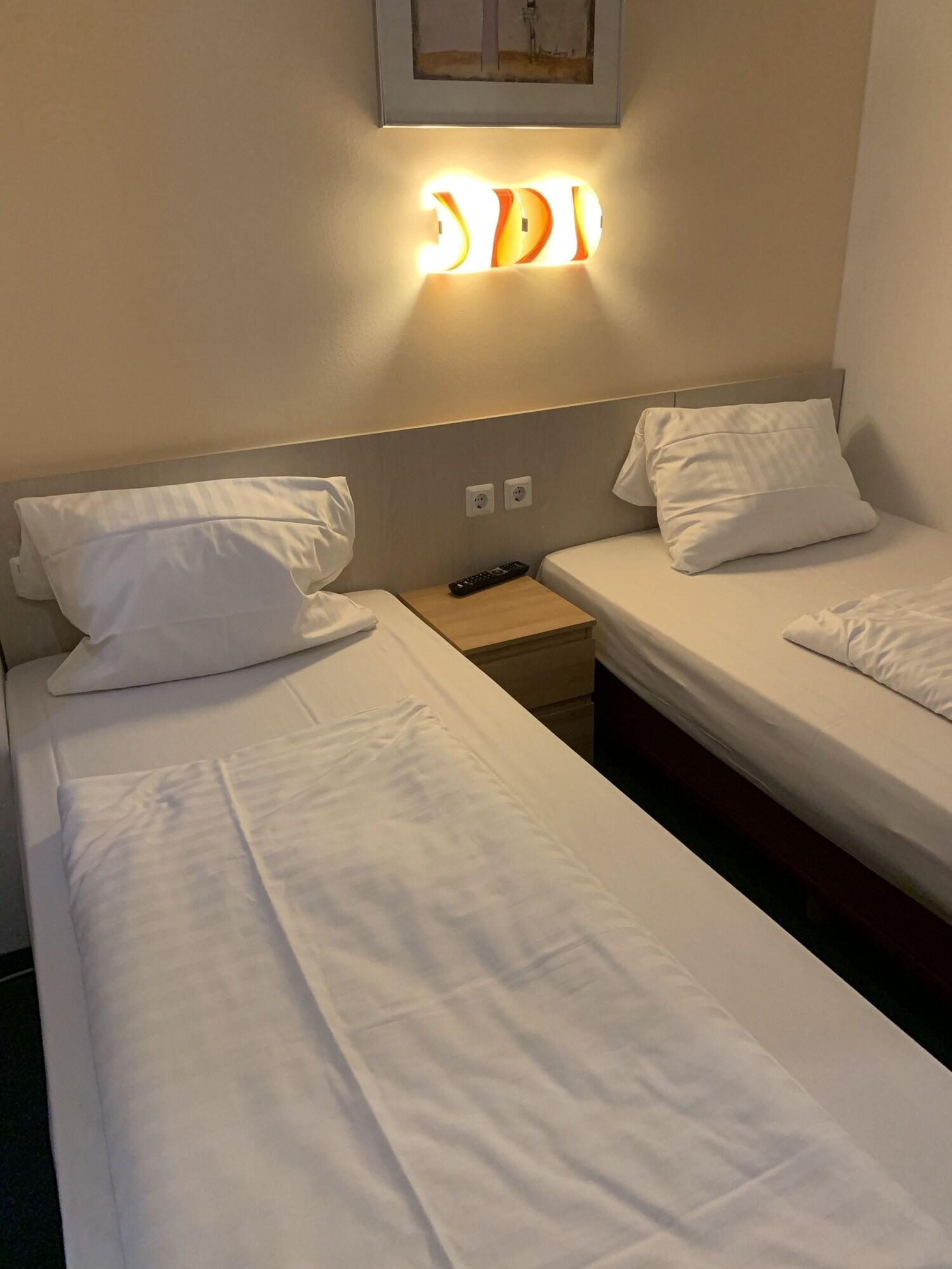 New Fair Messe Hotel 2*